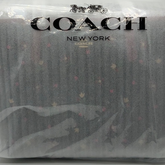 Coach Heart Petal Tote Bag - Picture 5 of 7